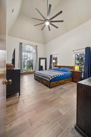 3811 Trappers Forest Drive, Houston, TX 77088