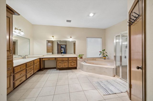 3811 Trappers Forest Drive, Houston, TX 77088