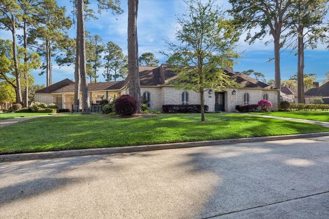 3811 Trappers Forest Drive, Houston, TX 77088