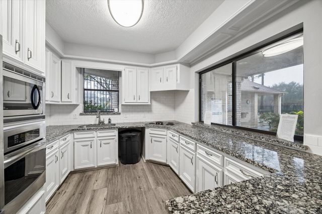 3811 Trappers Forest Drive, Houston, TX 77088