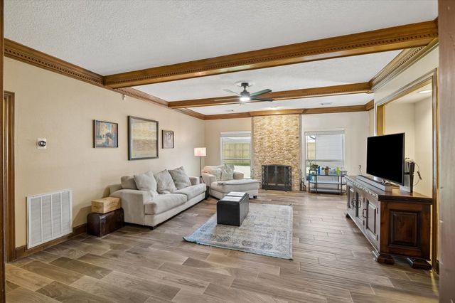 3811 Trappers Forest Drive, Houston, TX 77088