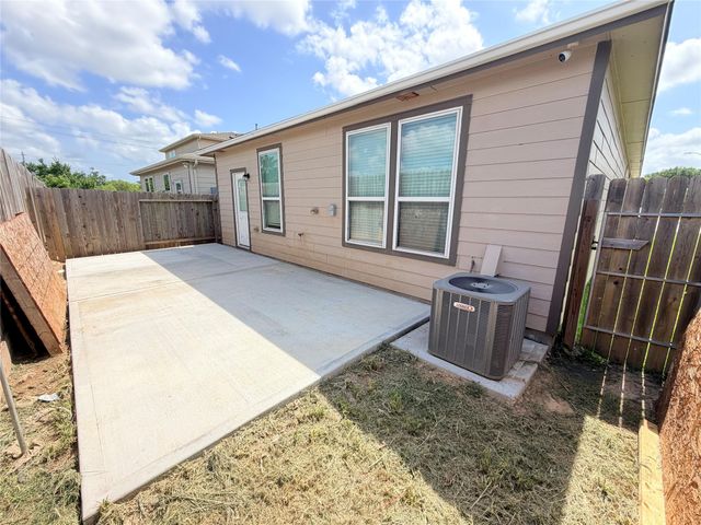 10233 Cleartide Lane, Houston, TX 77034