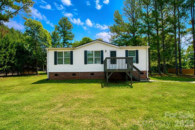 913 Grace Drive, Stanley, NC 28164