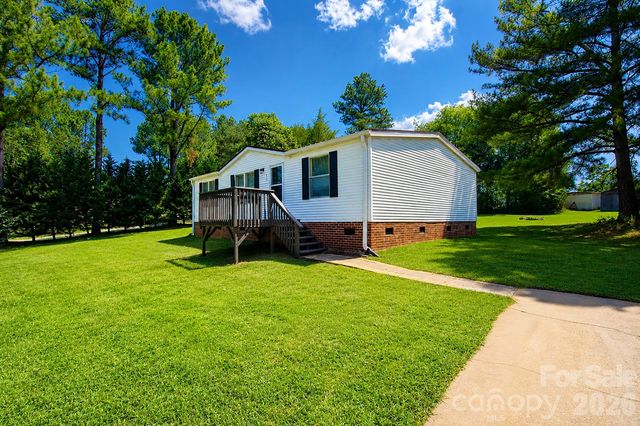 913 Grace Drive, Stanley, NC 28164