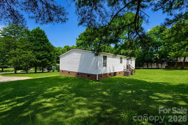 913 Grace Drive, Stanley, NC 28164