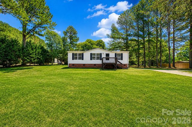 913 Grace Drive, Stanley, NC 28164