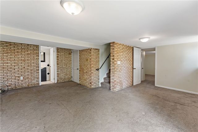 526 State Route 885, Jefferson Hills, PA 15025