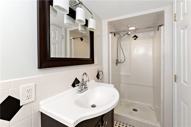 526 State Route 885, Jefferson Hills, PA 15025