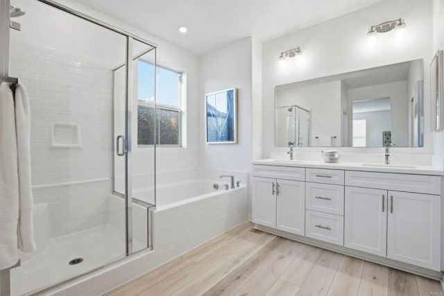 1700 Laurelwood Way, Oceanside, CA 92056