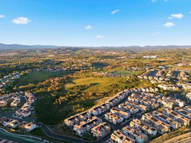 1700 Laurelwood Way, Oceanside, CA 92056