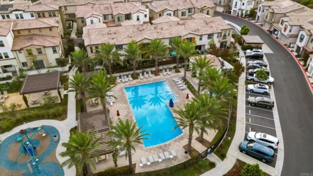 1700 Laurelwood Way, Oceanside, CA 92056