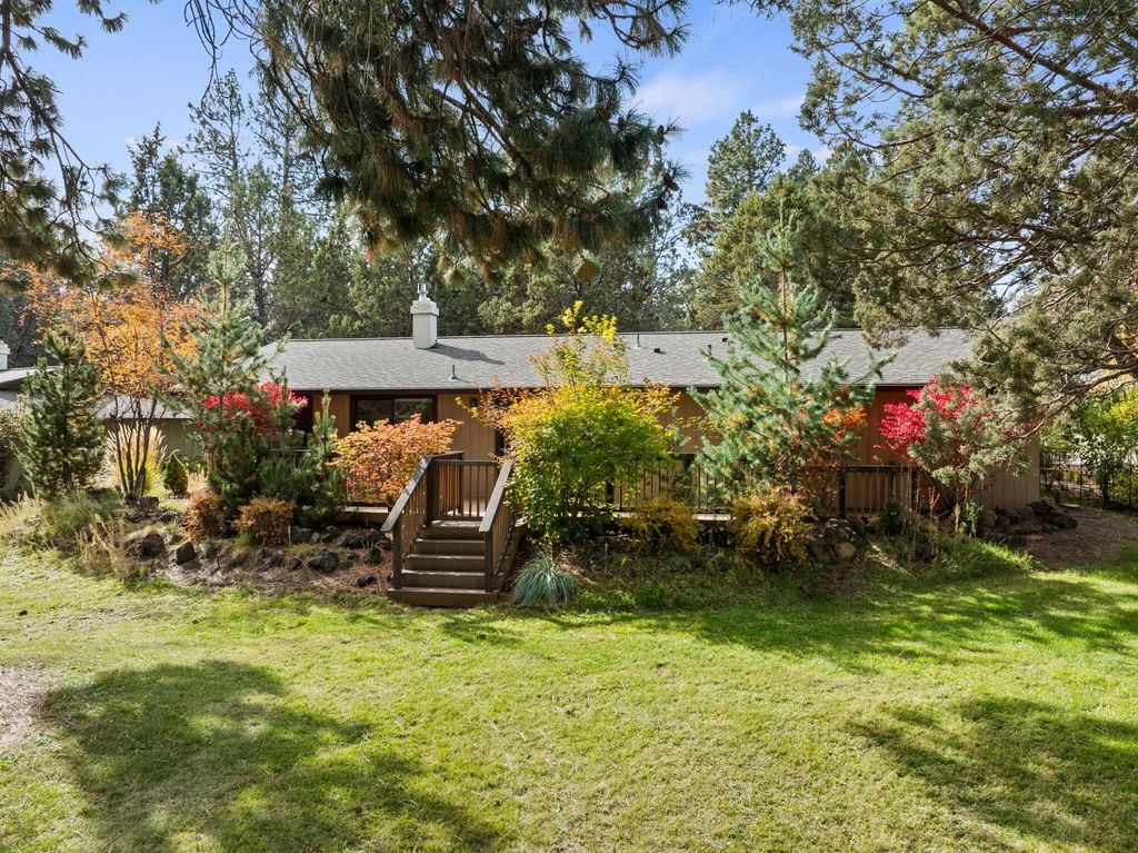 61450 Little John Lane, Bend, OR 97702