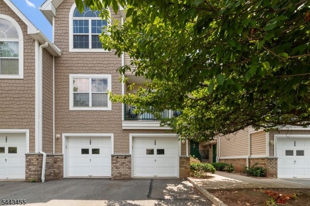 122 Rip Van Dam Ct, Montgomery Twp., NJ 08502