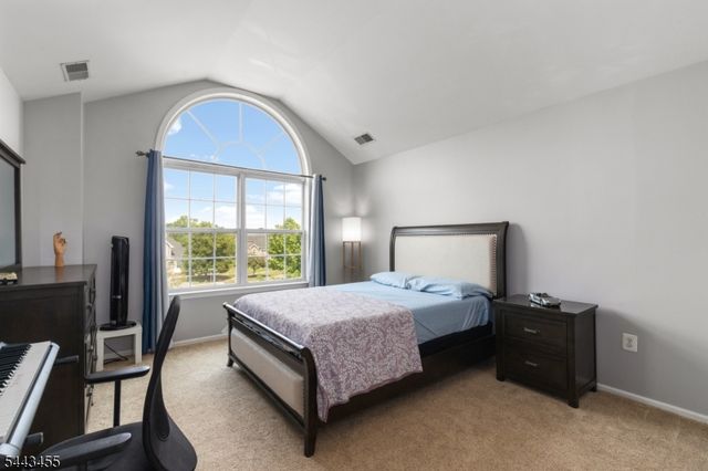 122 Rip Van Dam Ct, Montgomery Twp., NJ 08502