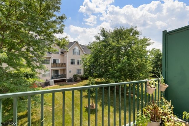 122 Rip Van Dam Ct, Montgomery Twp., NJ 08502