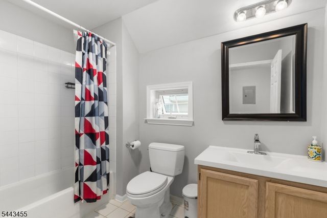 122 Rip Van Dam Ct, Montgomery Twp., NJ 08502