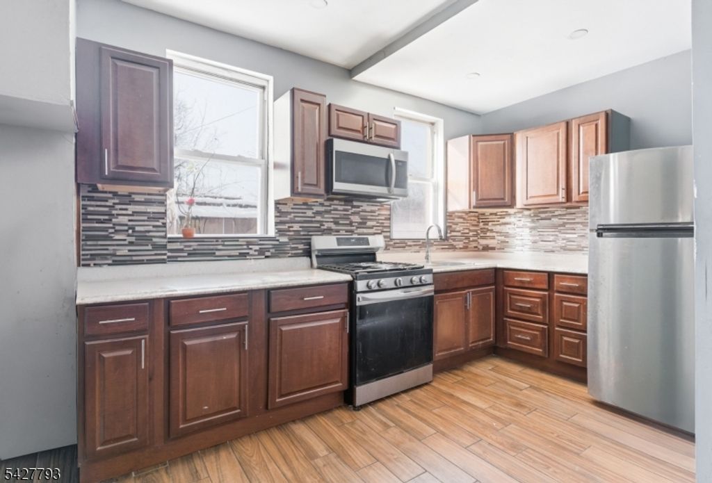 420 Mechanic St, City Of Orange Twp., NJ 07050 — photo 5