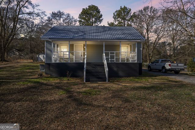 743 Pine Street, Trion, GA 30753