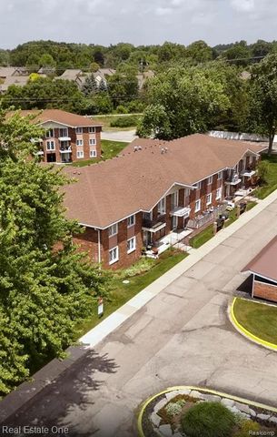 54795 Shelby Road 87, Utica, MI 48316