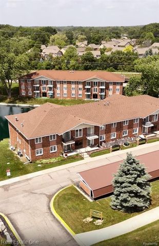 54795 Shelby Road 87, Utica, MI 48316