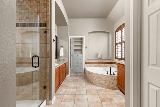 240 Bolton DR, Austin, TX 78737