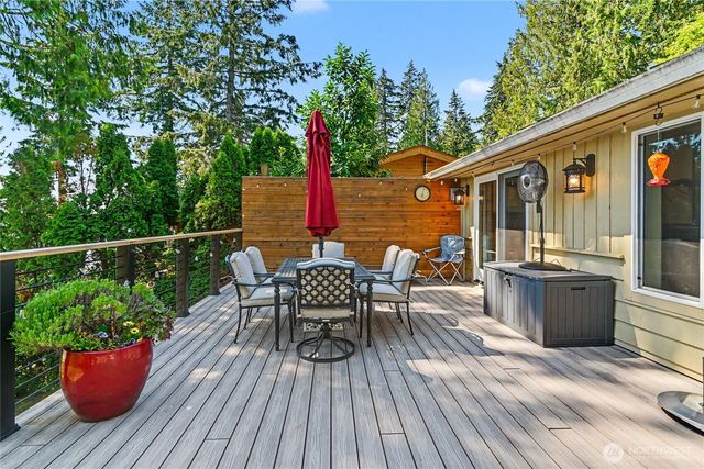 7324 Puget Beach Road NE, Olympia, WA 98516