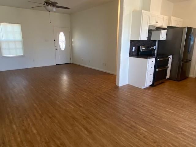 112 Palmo DR, Luling, TX 78648