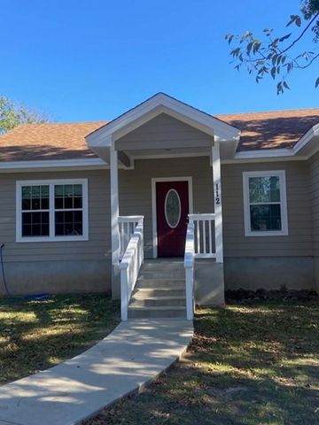 112 Palmo DR, Luling, TX 78648