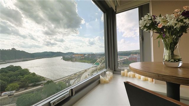320 Fort Duquesne Blvd 19D, Downtown Pgh, PA 15222