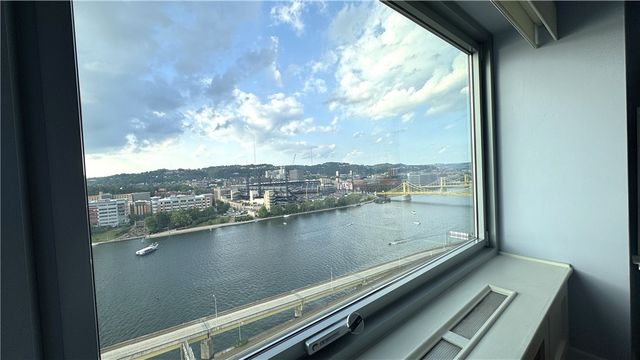 320 Fort Duquesne Blvd 19D, Downtown Pgh, PA 15222