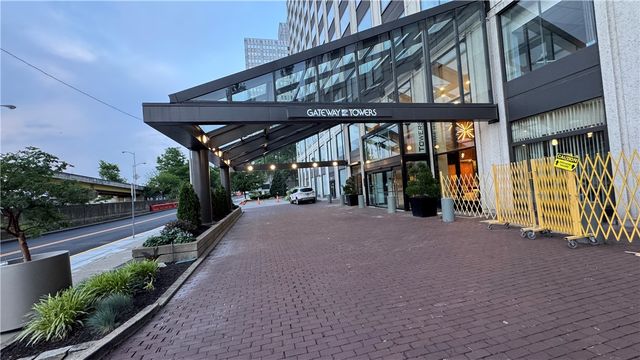 320 Fort Duquesne Blvd 19D, Downtown Pgh, PA 15222