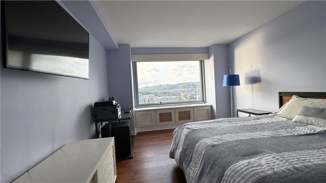 320 Fort Duquesne Blvd 19D, Downtown Pgh, PA 15222
