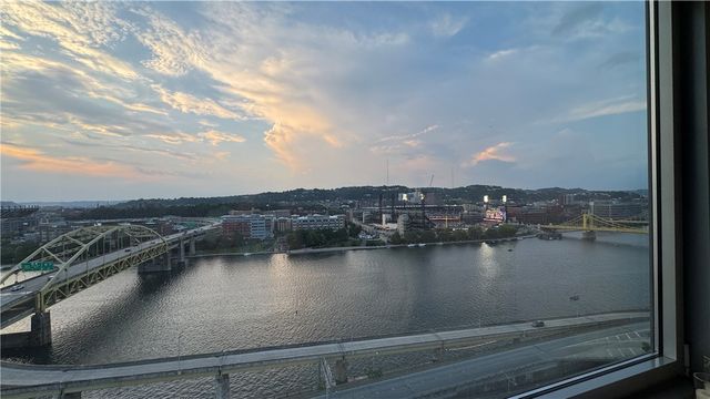 320 Fort Duquesne Blvd 19D, Downtown Pgh, PA 15222