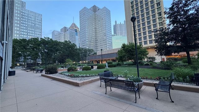 320 Fort Duquesne Blvd 19D, Downtown Pgh, PA 15222