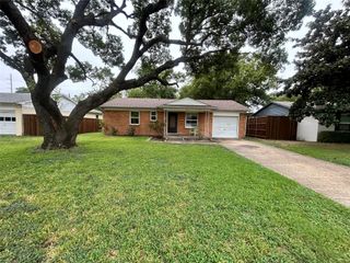 409 Hanbee Street, Richardson, TX 75080