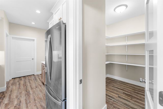 2913 Crystal Lake Dr., Salina, KS 67401