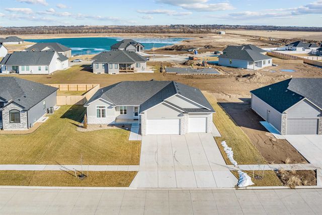 2913 Crystal Lake Dr., Salina, KS 67401