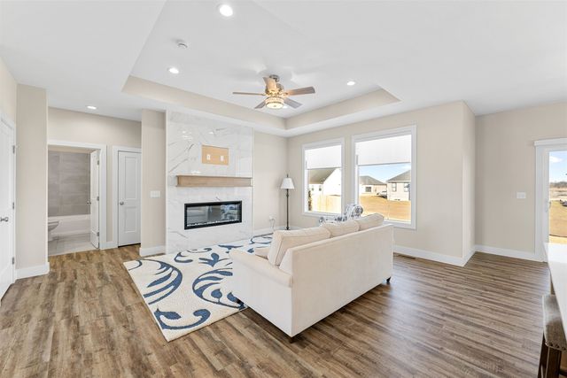 2913 Crystal Lake Dr., Salina, KS 67401