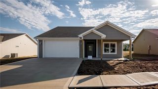 1405 NE White Oaks Lane, Oak Grove, MO 64075