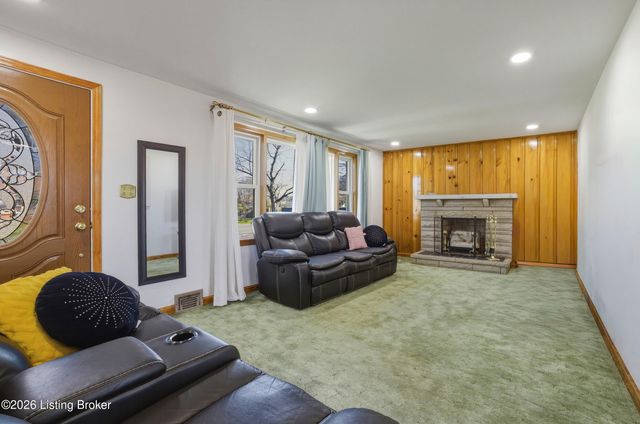 5110 Johnsontown Rd, Louisville, KY 40272