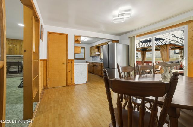 5110 Johnsontown Rd, Louisville, KY 40272