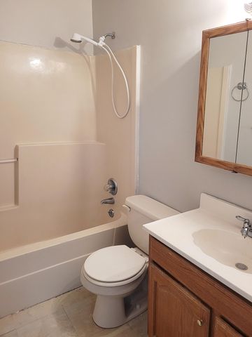 41 Meadow Wood Drive, Florence, KY 41042