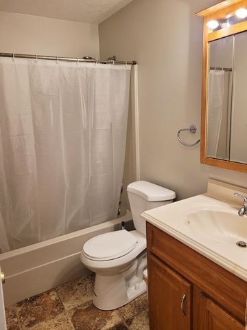 41 Meadow Wood Drive, Florence, KY 41042