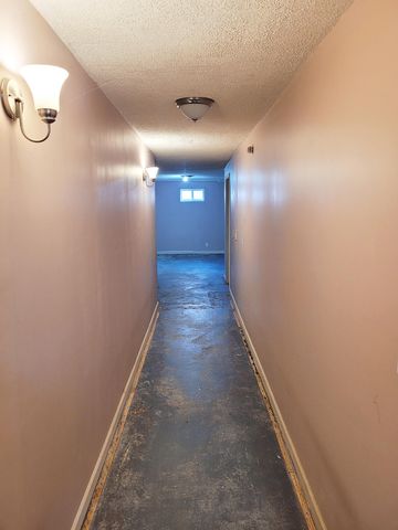 41 Meadow Wood Drive, Florence, KY 41042