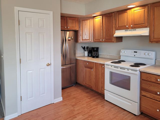 41 Meadow Wood Drive, Florence, KY 41042