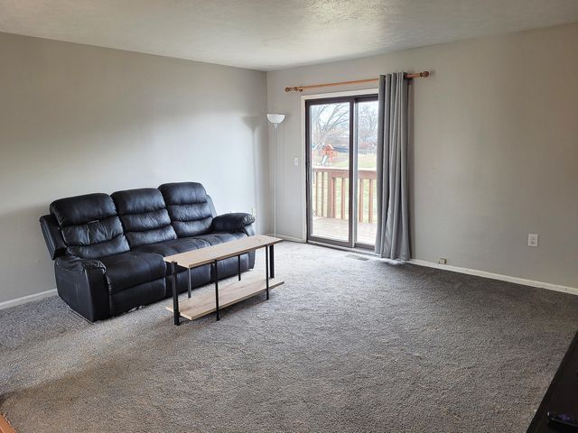 41 Meadow Wood Drive, Florence, KY 41042