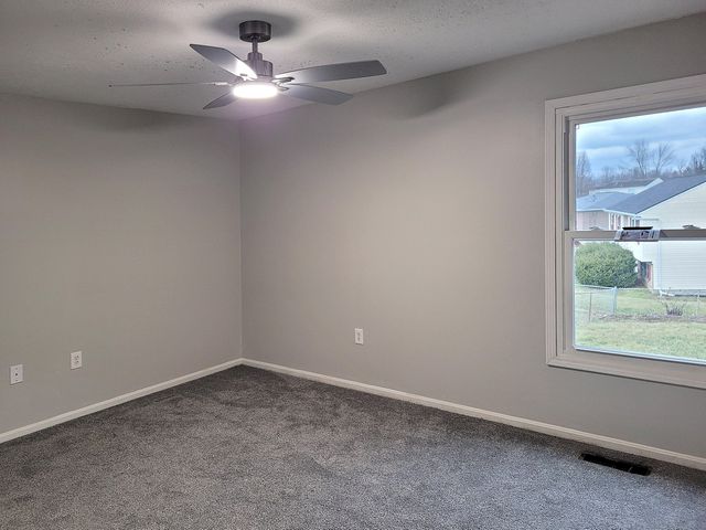 41 Meadow Wood Drive, Florence, KY 41042