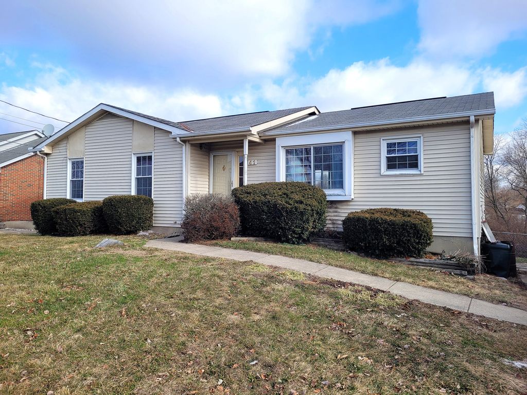 41 Meadow Wood Drive, Florence, KY 41042