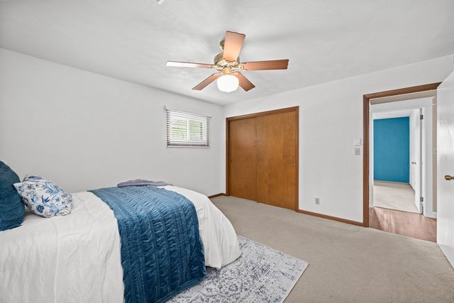 1104 3rd Street, De Witt, IA 52742