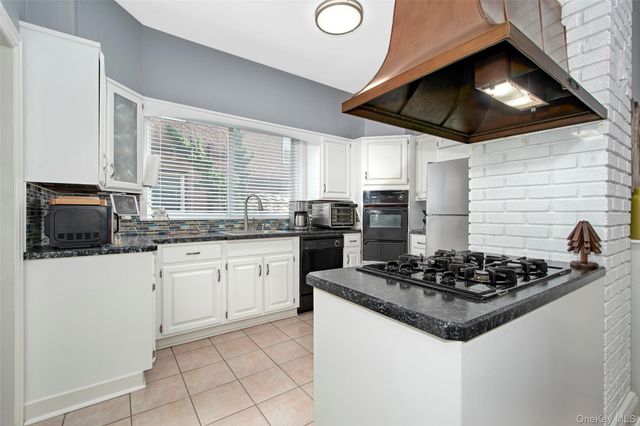 170 Trenchard Street, Yonkers, NY 10704